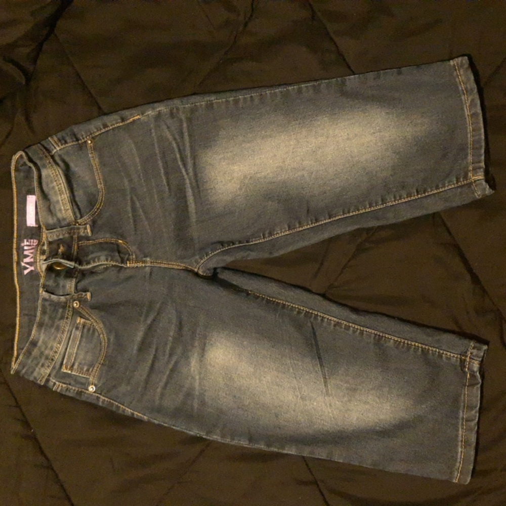 YMI Girl Crops